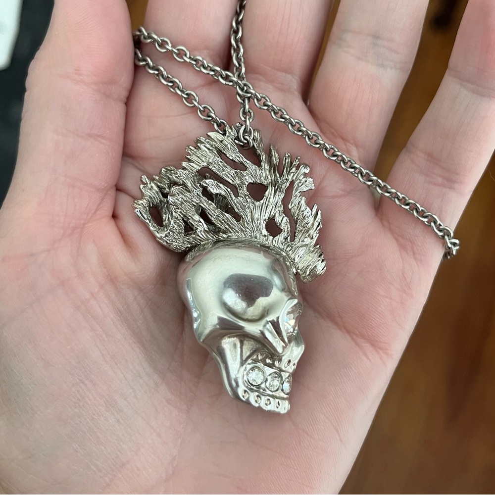 Alexander Mcqueen Skull Mohawk Necklace View 2